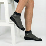 Men’s Daily Essential Ankle Socks – Geometric Wolf Edition